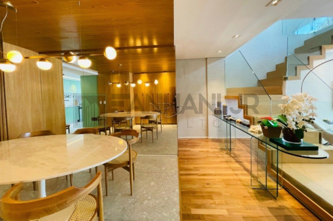 Imagem Cobertura com 4 Quartos à Venda, 300 m² em Itaim Bibi - São Paulo Imagem Cobertura com 4 Quartos à Venda, 300 m² em Itaim Bibi - São Paulo