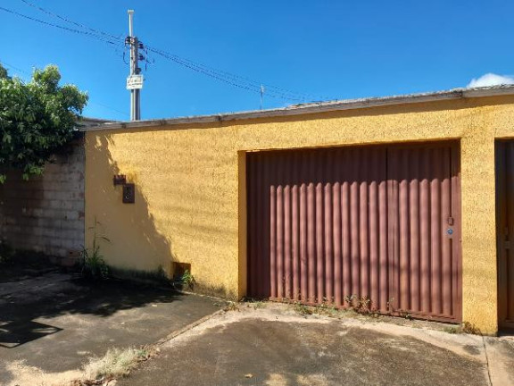 Casa com 2 Quartos à Venda, 360 m² em Setor Dos Bandeirantes - Trindade