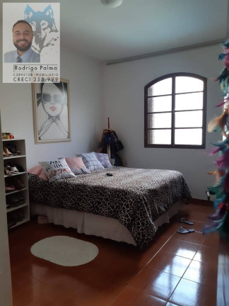 Casa com 4 Quartos à Venda,  em Bosque Dos Eucaliptos - São José Dos Campos