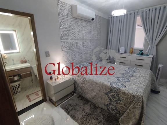 Imagem Casa com 3 Quartos à Venda, 200 m² em Gonzaga - Santos Imagem Casa com 3 Quartos à Venda, 200 m² em Gonzaga - Santos