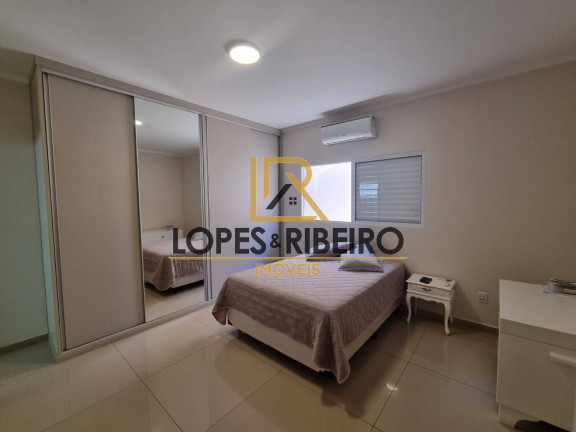 Imagem Casa com 3 Quartos à Venda, 250 m² em Jardim Regina - Botucatu Imagem Casa com 3 Quartos à Venda, 250 m² em Jardim Regina - Botucatu