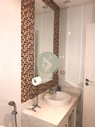 Imagem Casa com 4 Quartos à Venda, 350 m² em Embare - Santos Imagem Casa com 4 Quartos à Venda, 350 m² em Embare - Santos