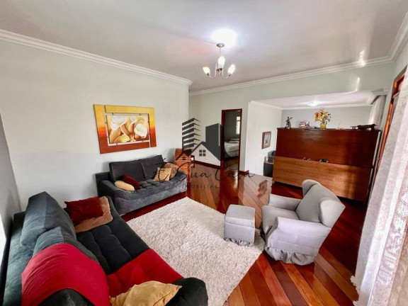 Imagem Casa com 3 Quartos à Venda, 360 m² em Três Barras - Contagem