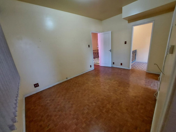 Imagem Casa com 6 Quartos à Venda, 525 m² em Bom Retiro - Teresópolis Imagem Casa com 6 Quartos à Venda, 525 m² em Bom Retiro - Teresópolis