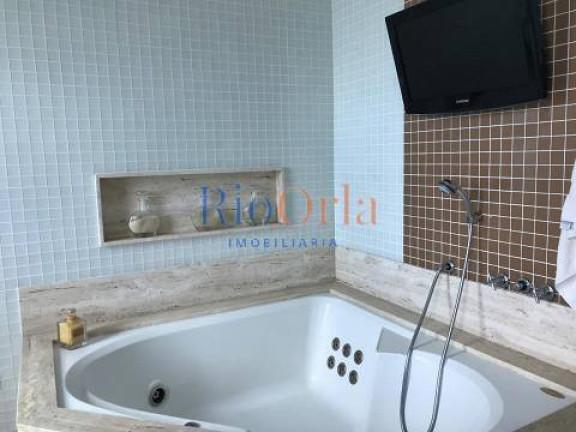 Imagem Apartamento com 4 Quartos à Venda, 266 m² em Barra Da Tijuca - Rio De Janeiro