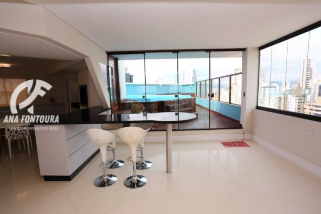 Imagem Cobertura com 5 Quartos à Venda, 623 m² em Centro - Balneário Camboriú