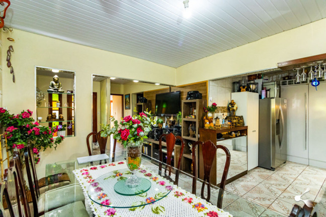 Imagem Casa com 5 Quartos à Venda, em Jardim Sabará - Porto Alegre Imagem Casa com 5 Quartos à Venda, em Jardim Sabará - Porto Alegre