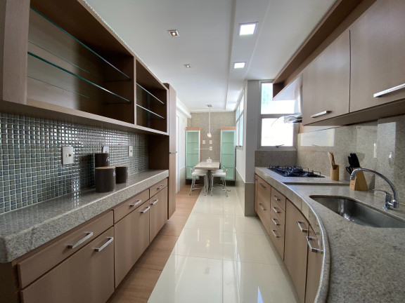 Imagem Imóvel com 3 Quartos à Venda, 187 m² em Centro - Guarapari