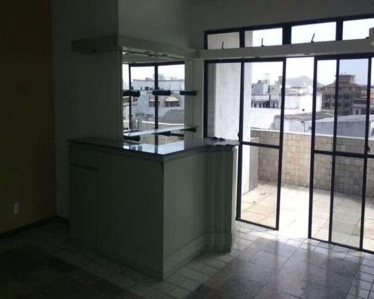 Imagem Cobertura com 4 Quartos à Venda, 160 m² em Algodoal - Cabo Frio