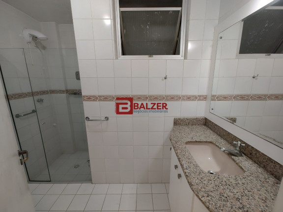 Imagem Apartamento com 3 Quartos à Venda, 122 m² em Centro - Florianópolis Imagem Apartamento com 3 Quartos à Venda, 122 m² em Centro - Florianópolis