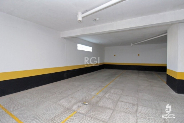 Imagem Imóvel com 1 Quarto à Venda, 160 m² em São João - Porto Alegre Imagem Imóvel com 1 Quarto à Venda, 160 m² em São João - Porto Alegre