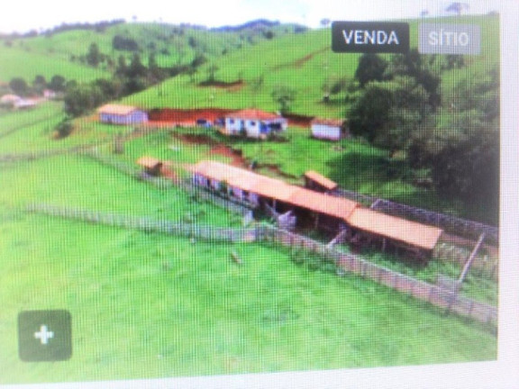 Imóvel com 3 Quartos à Venda, 448.000 m² em Roseta - Cambuí