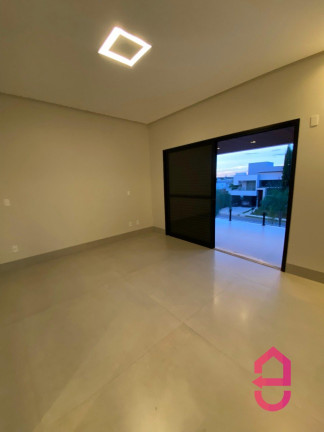 Imagem Sobrado com 5 Quartos à Venda, em Jardins Valência - Goiânia Imagem Sobrado com 5 Quartos à Venda, em Jardins Valência - Goiânia