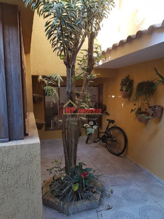 Imagem Casa com 4 Quartos à Venda, 490 m² em Parque Dos Príncipes - São Paulo
