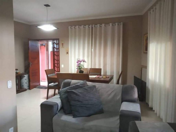 Imagem Casa com 3 Quartos à Venda, 150 m² em Guilhermina - Praia Grande