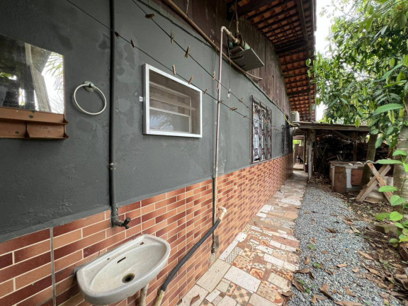 Imagem Casa com 6 Quartos à Venda, 145 m² em Costeira - Balneário Barra Do Sul Imagem Casa com 6 Quartos à Venda, 145 m² em Costeira - Balneário Barra Do Sul
