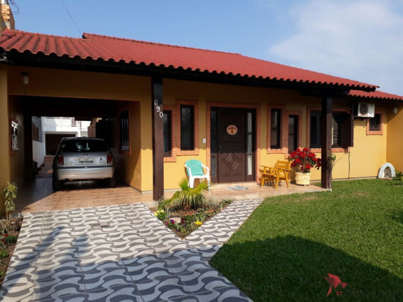 Casa com 3 Quartos à Venda, 420 m² em Stan - Torres