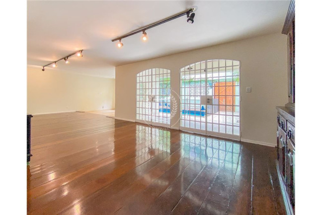 Imagem Casa com 3 Quartos à Venda, 440 m² em Morumbi - São Paulo Imagem Casa com 3 Quartos à Venda, 440 m² em Morumbi - São Paulo
