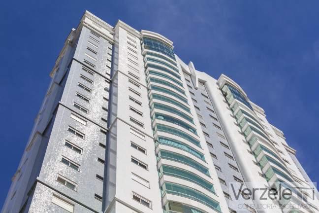Imagem Apartamento com 4 Quartos à Venda, 149 m² em Centro - Balneário Camboriú Imagem Apartamento com 4 Quartos à Venda, 149 m² em Centro - Balneário Camboriú