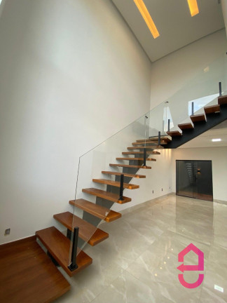 Imagem Sobrado com 3 Quartos à Venda, 240 m² em Setor Faiçalville - Goiânia Imagem Sobrado com 3 Quartos à Venda, 240 m² em Setor Faiçalville - Goiânia