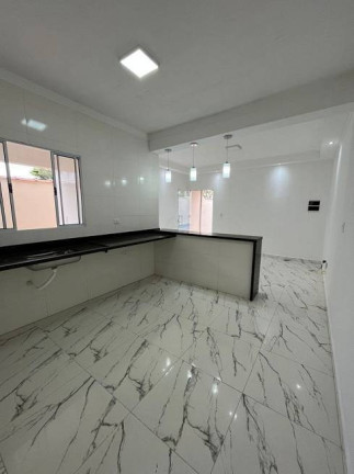 Imagem Casa com 2 Quartos à Venda, 180 m² em Flórida Mirim - Mongaguá Imagem Casa com 2 Quartos à Venda, 180 m² em Flórida Mirim - Mongaguá