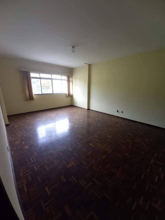 Apartamento com 2 Quartos à Venda,  em Centro - Nova Friburgo