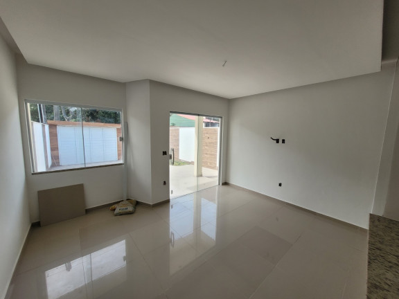Imagem Casa com 2 Quartos à Venda, 88 m² em Recanto De Itaipuaçu (itaipuaçu) - Maricá Imagem Casa com 2 Quartos à Venda, 88 m² em Recanto De Itaipuaçu (itaipuaçu) - Maricá