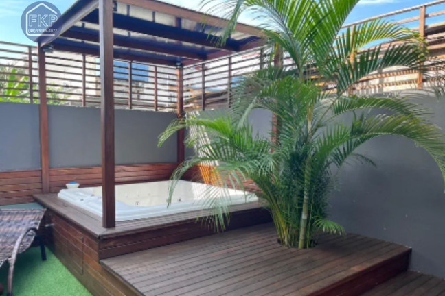 Imagem Casa com 3 Quartos à Venda, 224 m² em Ingleses Norte - Florianópolis
