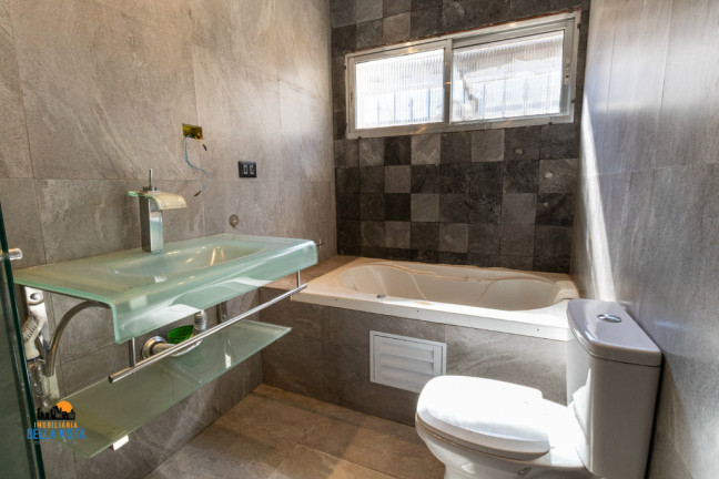 Imagem Casa com 3 Quartos à Venda, em Moema - São Paulo Imagem Casa com 3 Quartos à Venda, em Moema - São Paulo