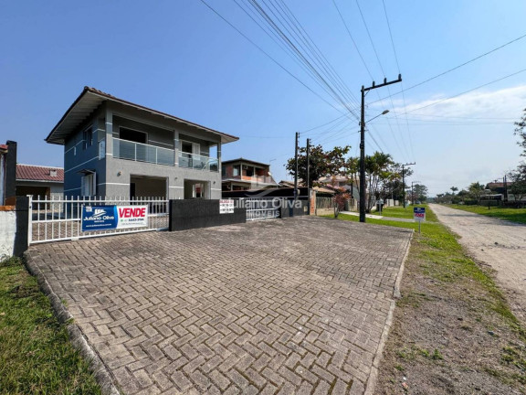 Imagem Sobrado com 5 Quartos à Venda, 211 m² em Barra Do Sai - Itapoá