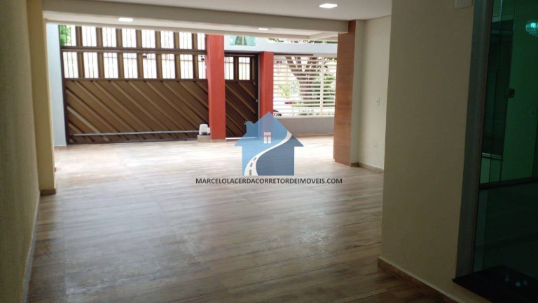 Imagem Casa com 6 Quartos à Venda, 300 m² em Adrianópolis - Manaus Imagem Casa com 6 Quartos à Venda, 300 m² em Adrianópolis - Manaus