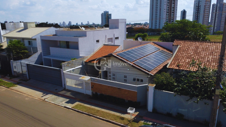 Imagem Casa com 3 Quartos à Venda, 180 m² em Carandá Bosque Ii - Campo Grande Imagem Casa com 3 Quartos à Venda, 180 m² em Carandá Bosque Ii - Campo Grande