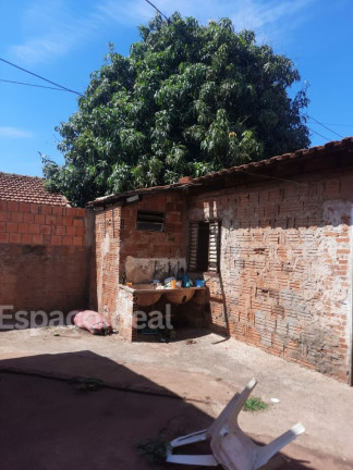 Imagem Casa com 2 Quartos à Venda, 200 m² em Conjunto Habitacional Maestro Júlio Ferrari - Lençóis Paulista Imagem Casa com 2 Quartos à Venda, 200 m² em Conjunto Habitacional Maestro Júlio Ferrari - Lençóis Paulista