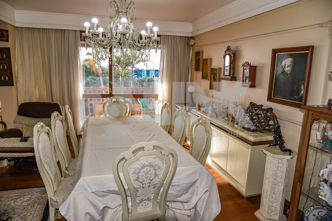 Imagem Casa com 5 Quartos à Venda, 860 m² em Sétimo Céu - Porto Alegre Imagem Casa com 5 Quartos à Venda, 860 m² em Sétimo Céu - Porto Alegre