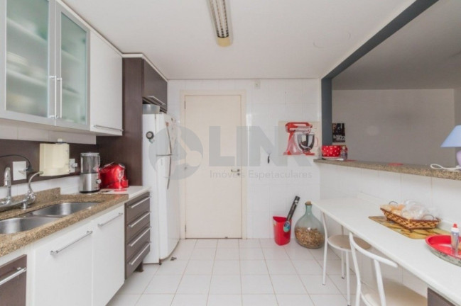 Imagem Apartamento com 3 Quartos à Venda, 82 m² em Mont Serrat - Porto Alegre Imagem Apartamento com 3 Quartos à Venda, 82 m² em Mont Serrat - Porto Alegre
