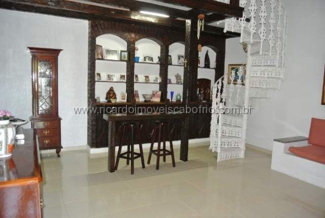 Imagem Imóvel com 4 Quartos à Venda, 150 m² em Peró - Cabo Frio Imagem Imóvel com 4 Quartos à Venda, 150 m² em Peró - Cabo Frio