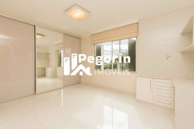 Imagem Apartamento com 3 Quartos à Venda, 147 m² em Cabral - Curitiba
