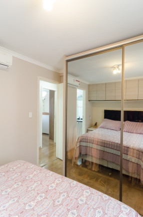 Imagem Sobrado com 3 Quartos à Venda, 125 m² em Vila Santa Catarina - São Paulo