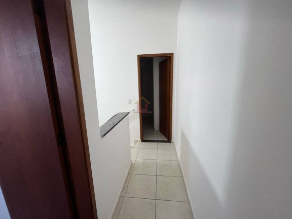 Imagem Casa com 3 Quartos à Venda, 82 m²