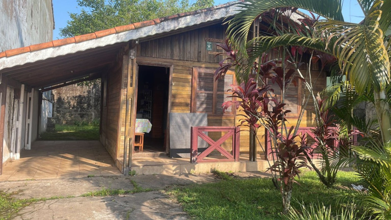 Imagem Casa com 2 Quartos à Venda, 250 m² em Tupy - Itanhaém Imagem Casa com 2 Quartos à Venda, 250 m² em Tupy - Itanhaém