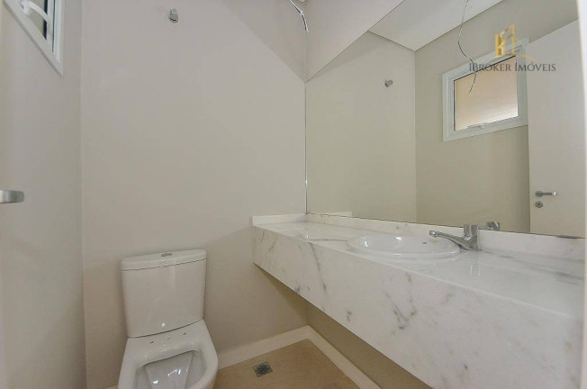 Imagem Sobrado com 3 Quartos à Venda, 121 m² em Xaxim - Curitiba Imagem Sobrado com 3 Quartos à Venda, 121 m² em Xaxim - Curitiba