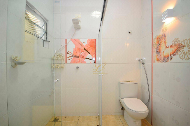Imagem Casa com 6 Quartos à Venda, 450 m² em Bacacheri - Curitiba Imagem Casa com 6 Quartos à Venda, 450 m² em Bacacheri - Curitiba