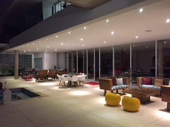 Casa com 4 Quartos à Venda, 1.500 m² em Tamboré - Barueri