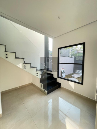 Imagem Casa de Condomínio com 3 Quartos à Venda, 120 m² em Villas Do Jaguari - Santana De Parnaíba