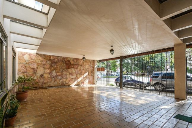 Imagem Casa com 4 Quartos à Venda, 242 m² em Moema - São Paulo Imagem Casa com 4 Quartos à Venda, 242 m² em Moema - São Paulo