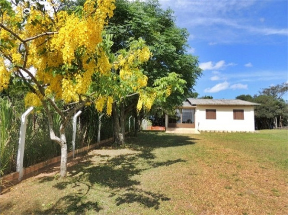 Imagem Casa com 2 Quartos à Venda, 2.340 m² em águas Claras - Viamão
