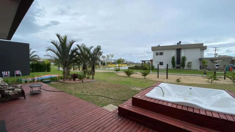 Imagem Casa com 4 Quartos à Venda, 280 m² em Condominio Riviera Xangri-la - Xangri-lá Imagem Casa com 4 Quartos à Venda, 280 m² em Condominio Riviera Xangri-la - Xangri-lá