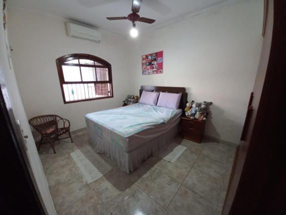 Imagem Casa com 5 Quartos à Venda, em Sítio Do Campo - Praia Grande Imagem Casa com 5 Quartos à Venda, em Sítio Do Campo - Praia Grande