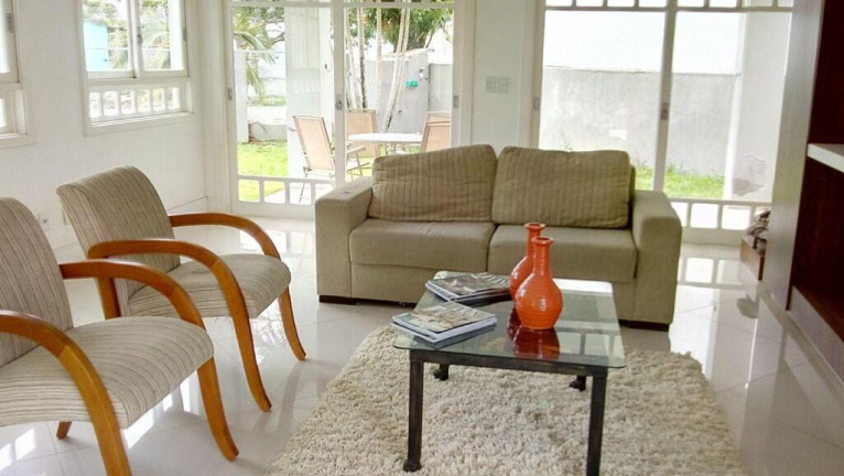 Imagem Casa com 3 Quartos à Venda, 460 m² em Centro - Barra Do Ribeiro Imagem Casa com 3 Quartos à Venda, 460 m² em Centro - Barra Do Ribeiro