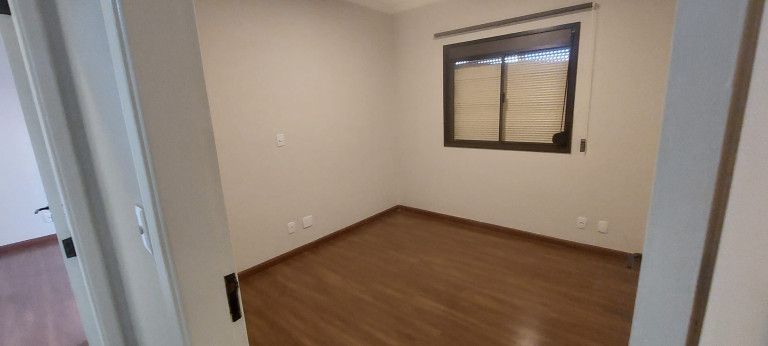 Imagem Apartamento com 3 Quartos à Venda, 105 m² em Centro - Campinas